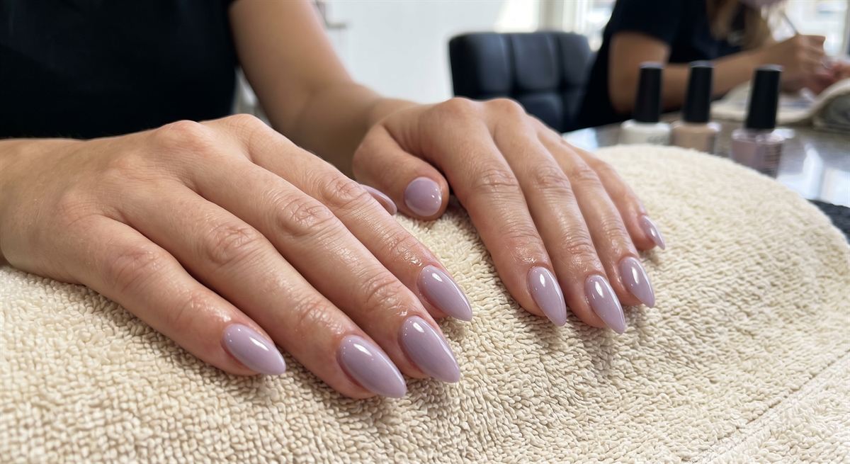Dip Powder Manicure