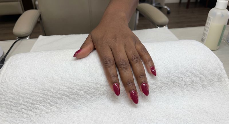Rich deep tone nail set