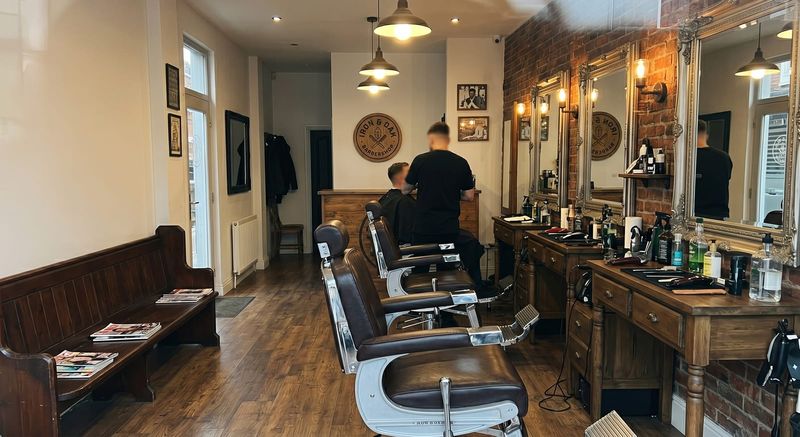Iron & Oak Barbershop Shop Environment